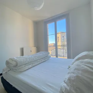 https://notre-dame.fr-provencehotel.com