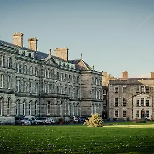 Dcu Hallows Apartmán